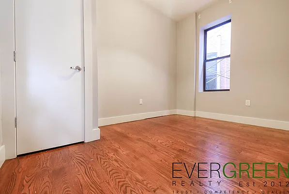 Rented by ERNY LLC | media 28