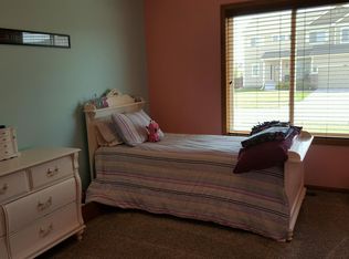 9311 S 170th St, Omaha, NE 68136