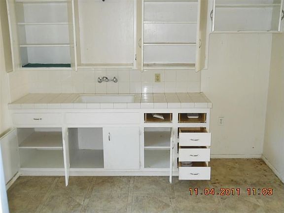 3rd image of 1524 Frienza Ave