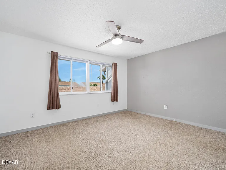 56 Chippingwood Ln — Photo 30