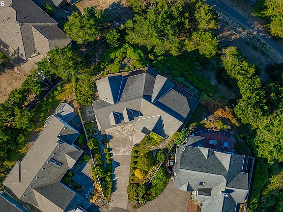 3rd image of 388 Ridge Ct