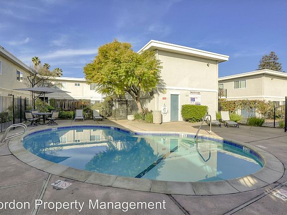 2nd image of 1616 Hollenbeck Ave APT 2