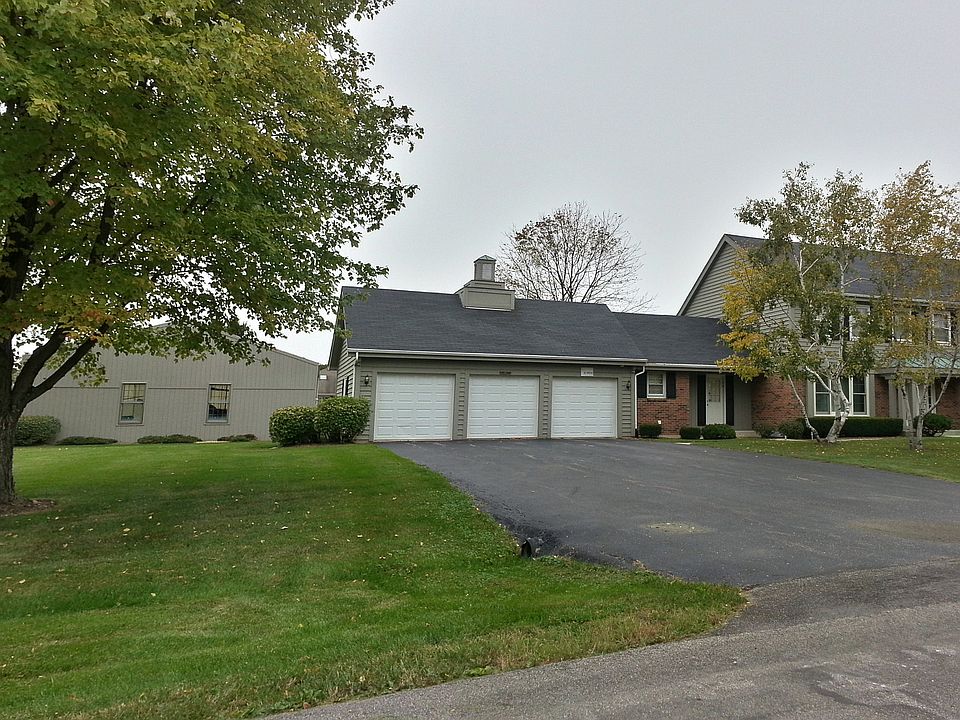 1st image of 9S344 Chandelle Dr