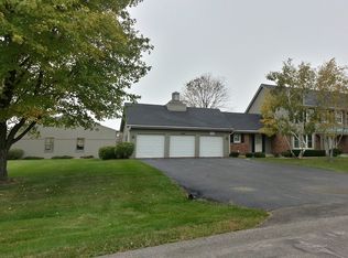 9S344 Chandelle Dr, Naperville, IL 60564