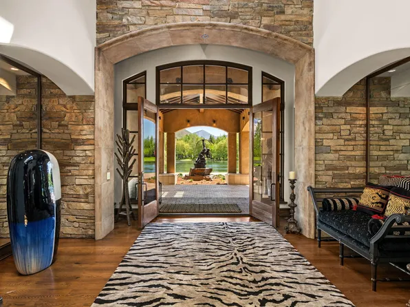 121 Feather Ln, Hailey, ID 83333