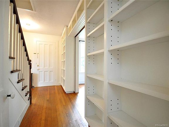 4th image of 88 N Lake St