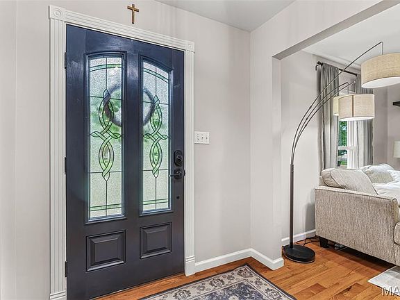 4th image of 218 Aspen Village Dr