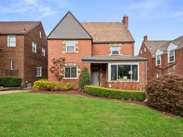 1453 Greystone Dr, Pittsburgh, PA 15206