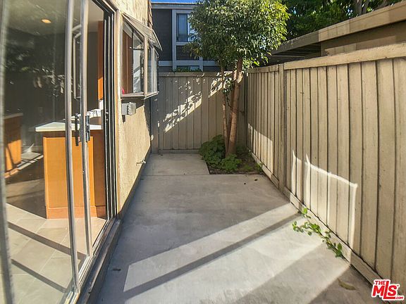 5th image of 99 Streamwood