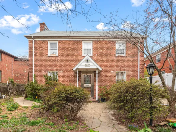 143-07 Bayside Avenue image 1 of 20