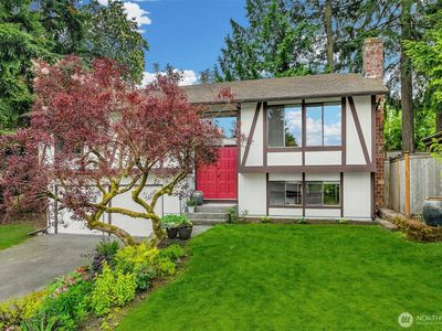 10601 NE 57th Street, Kirkland, WA, 98033