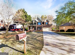 6215 Spring Lake Dr, Flowery Branch, GA 30542