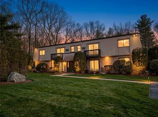 15 Apple Valley Pkwy #2, Smithfield, RI 02917