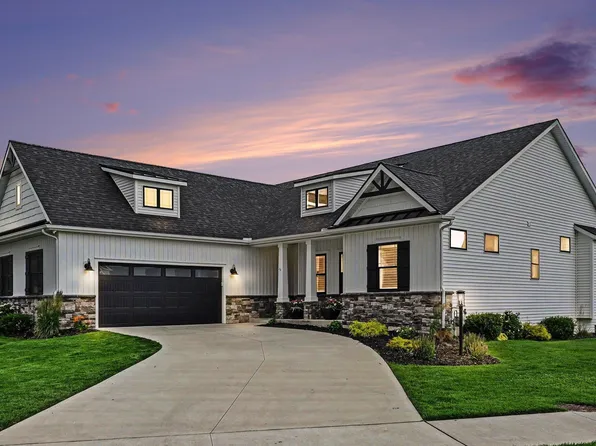 11391 Carson City Dr, Osceola, IN 46561