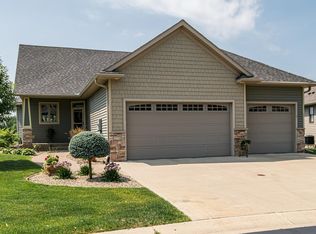 2374 Granite Cir NW, Rochester, MN 55901