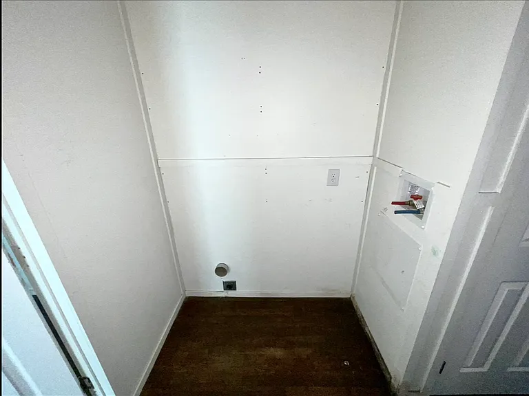 6004 S Highway 161 #13 — Photo 8