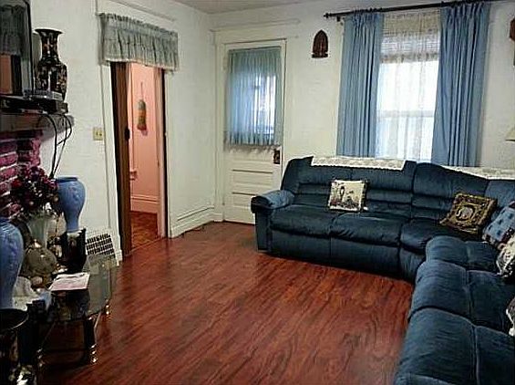 2nd image of 3204 1st St