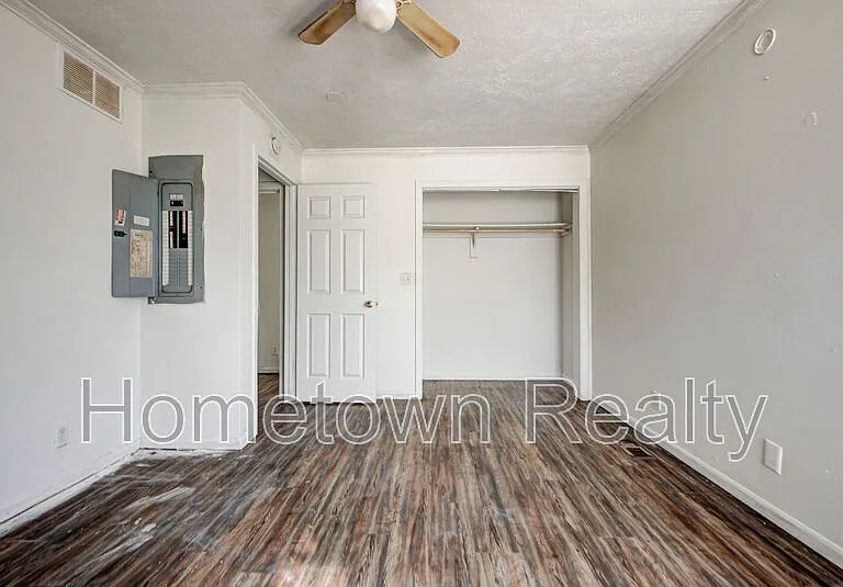 2701 S Phillips Ave — Photo 26