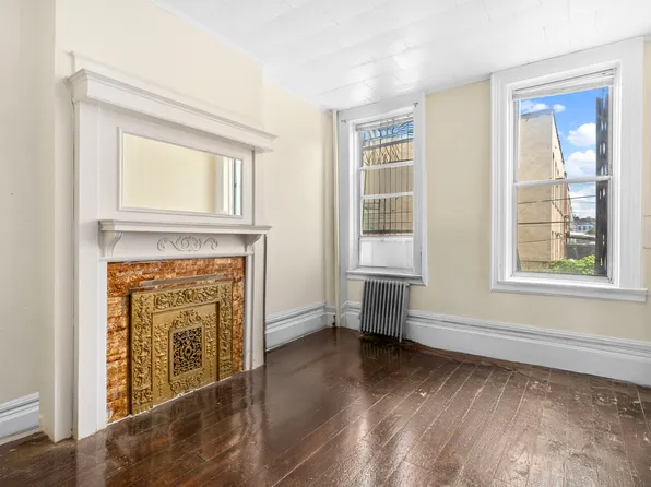 147 Schenectady Avenue image 6 of 7