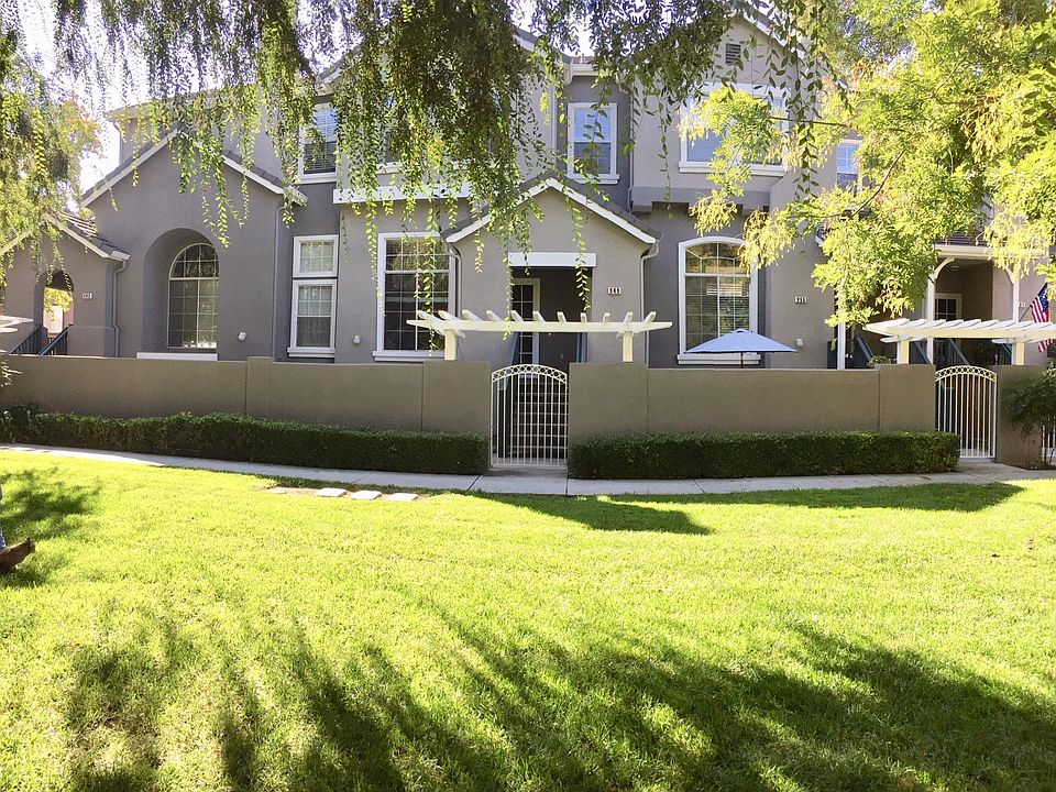 1st image of 949 Costen Ct