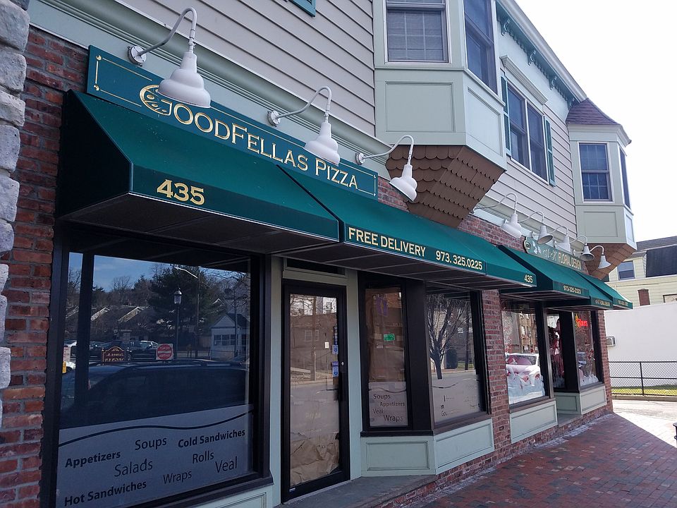 1st image of 431 435 Main St