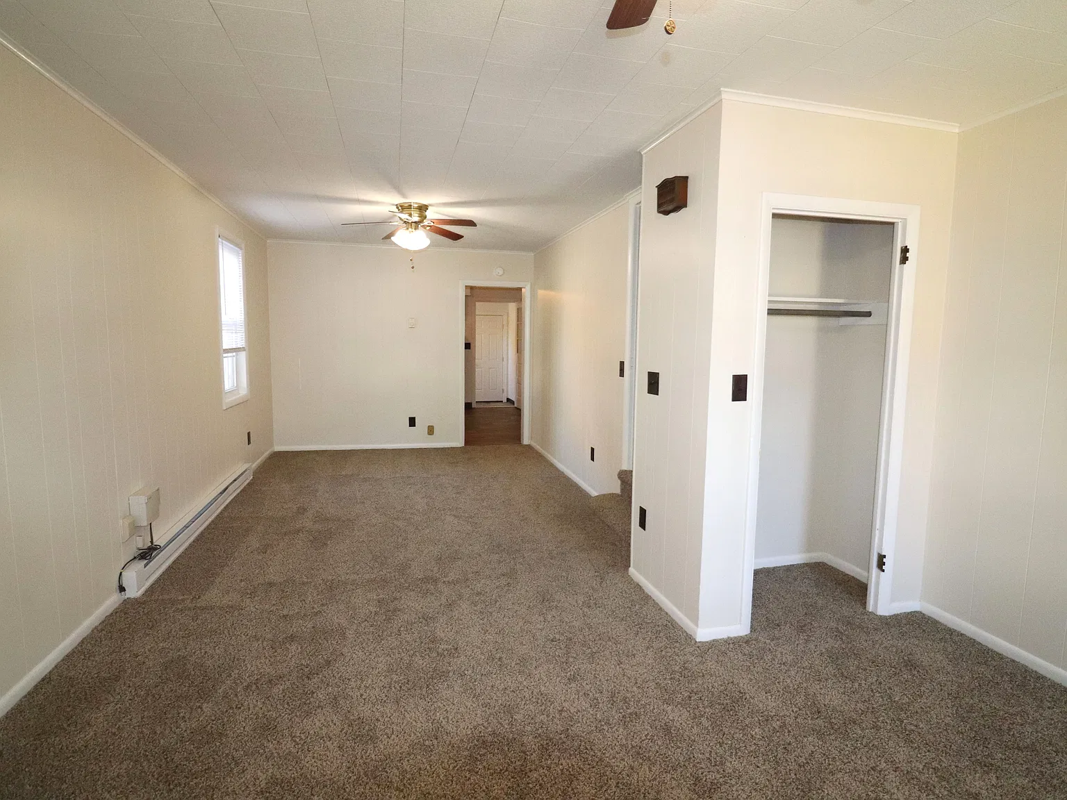 3 bed, $1,350 — Photo 3