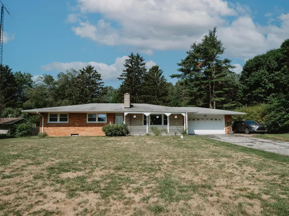 119 Berry Hill Dr, Battle Creek, MI 49014
