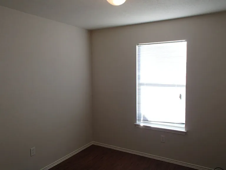 1010 Kajon Cv — Photo 5