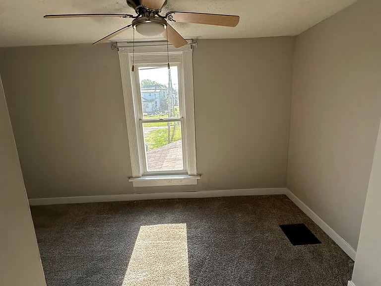 206 Lane St — Photo 7