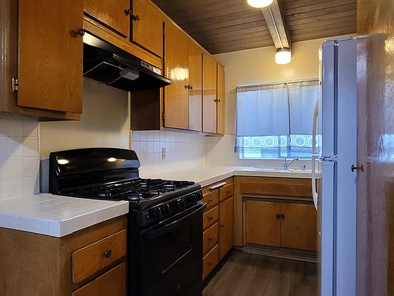 4th image of 11565 Ohio Ave APT 5