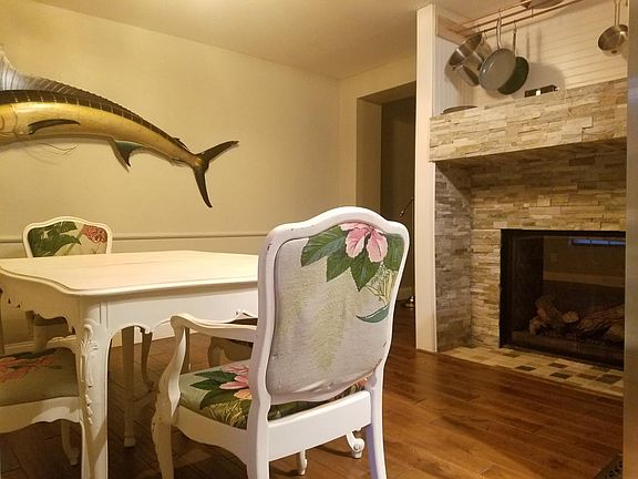 Dining room with see through fire place