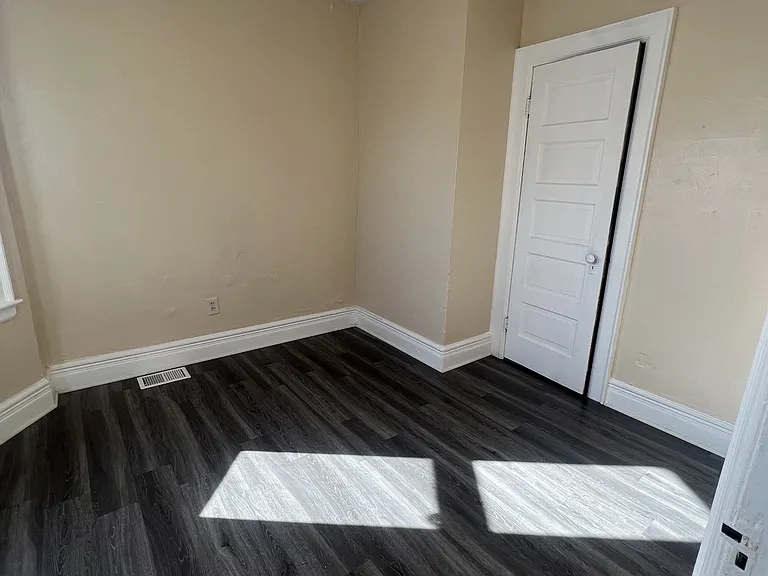 434 Winslow Ave #1 — Photo 11