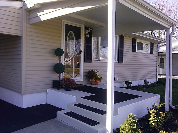 2nd image of 5720 Barrett Dr