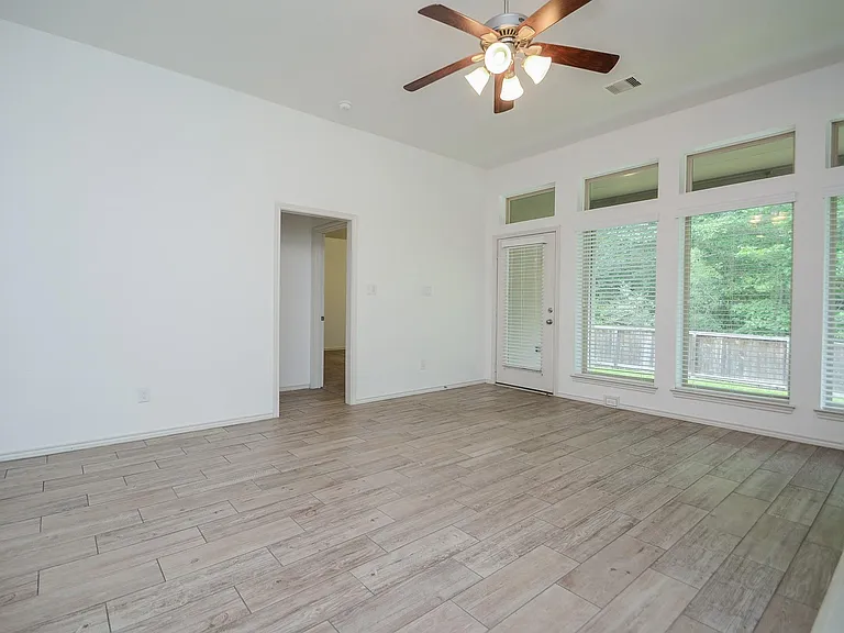 232 Clementine Ct — Photo 15
