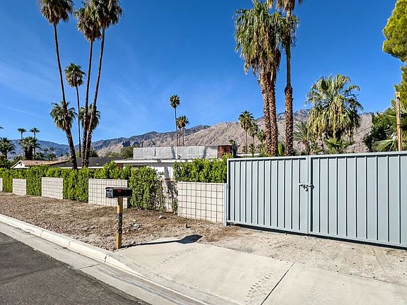 4th image of 855 N Hermosa Dr