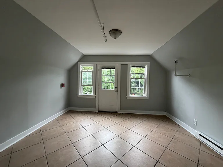 59 Plaza Ave #3C — Photo 2