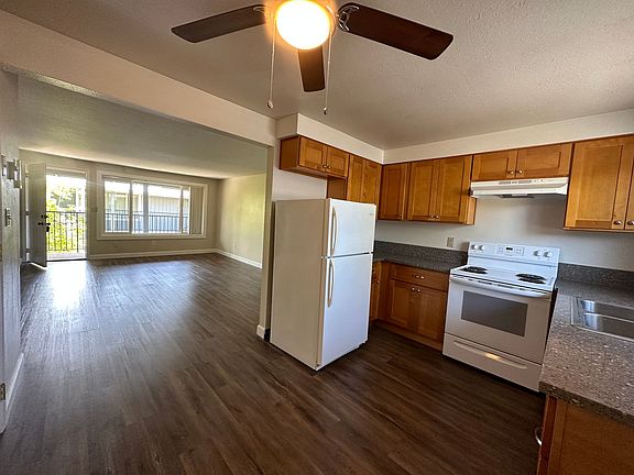 4th image of 130-150 S Monmouth Ave #140-4