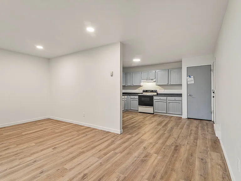 117 Washburn Rd #2 — Photo 7