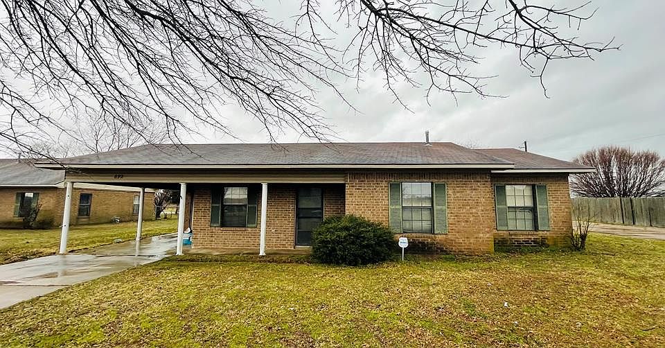 1st image of 892 Coleman Dr