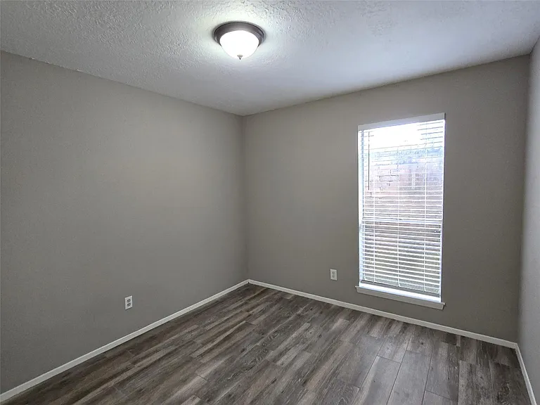 24015 Farm Hill Rd — Photo 15