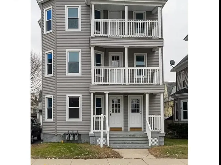 29 Bloomfield St #2 — Photo 9