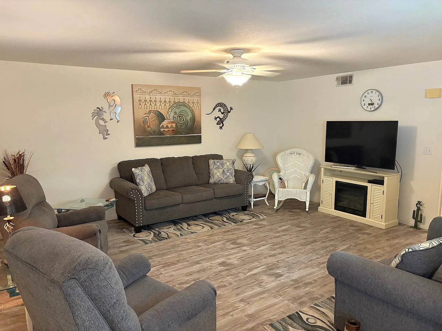 2 bed, 1166 sqft, $1,600 — Photo 3