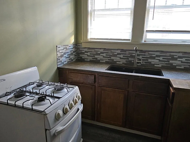 1943 Lamar Ave #3 — Photo 14