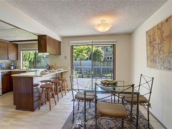 5th image of 15105 SE 47th St
