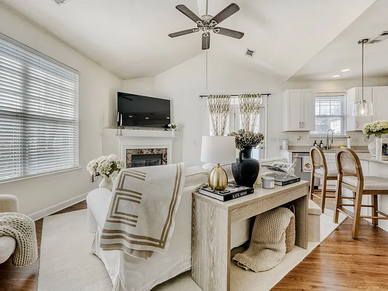 13718 Aldenbrook Dr — Photo 8