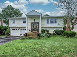 10 Birch Dr, Freehold, NJ 07728