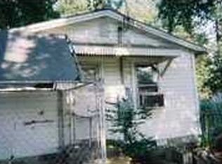 99 Bruce Phillips Rd, Siler City, NC 27344