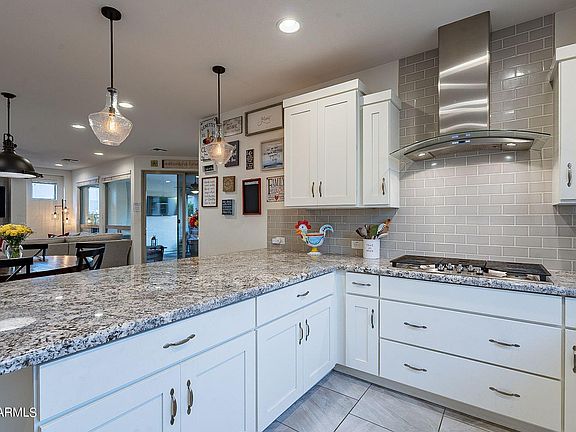 4th image of 804 E La Palta St