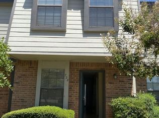 728 W Collins St, Denton, TX 76201