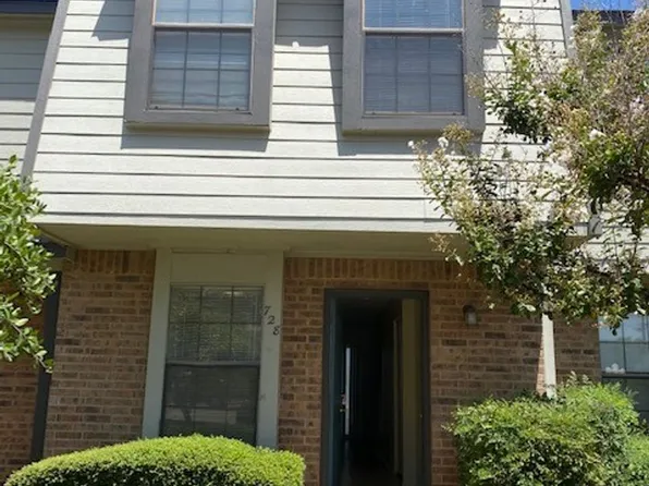 728 W Collins St, Denton, TX 76201